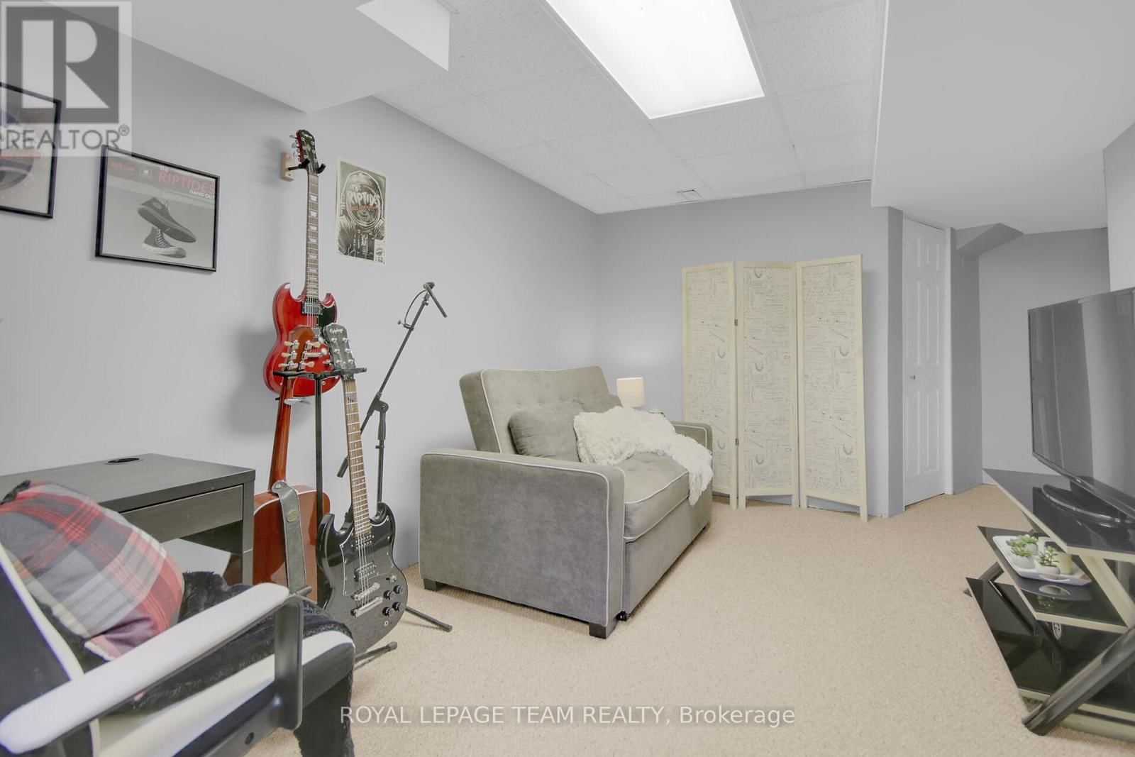 918 MALEY STREET NORTH Image 42