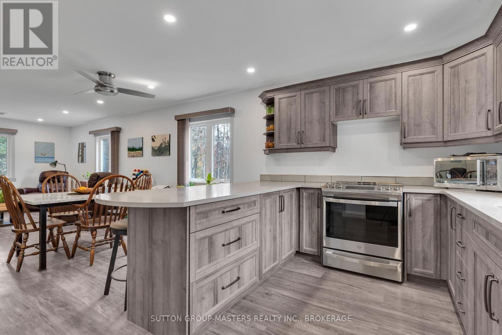 6179 NORTH SHORE ROAD Image 10