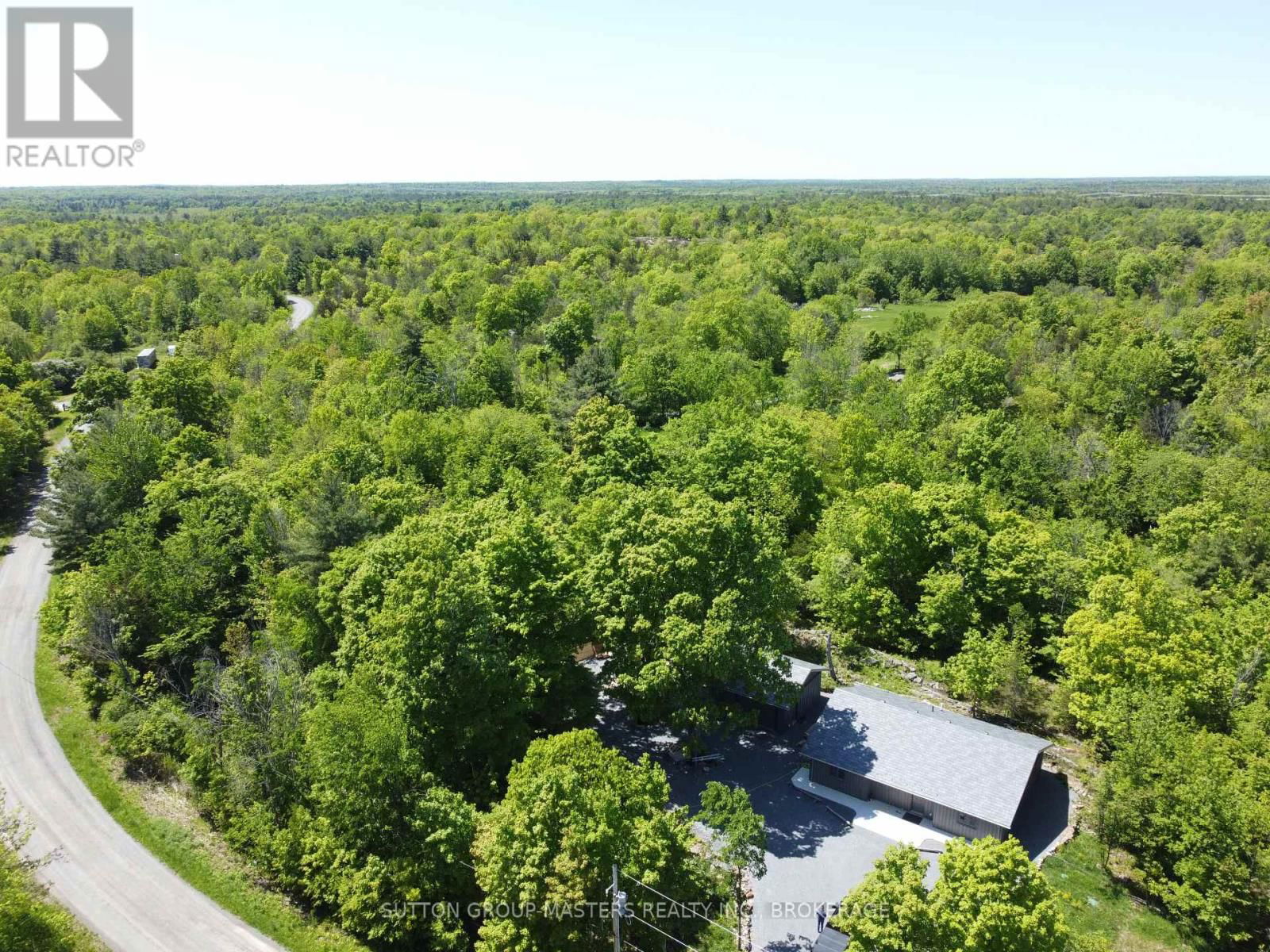 6179 NORTH SHORE ROAD Image 38