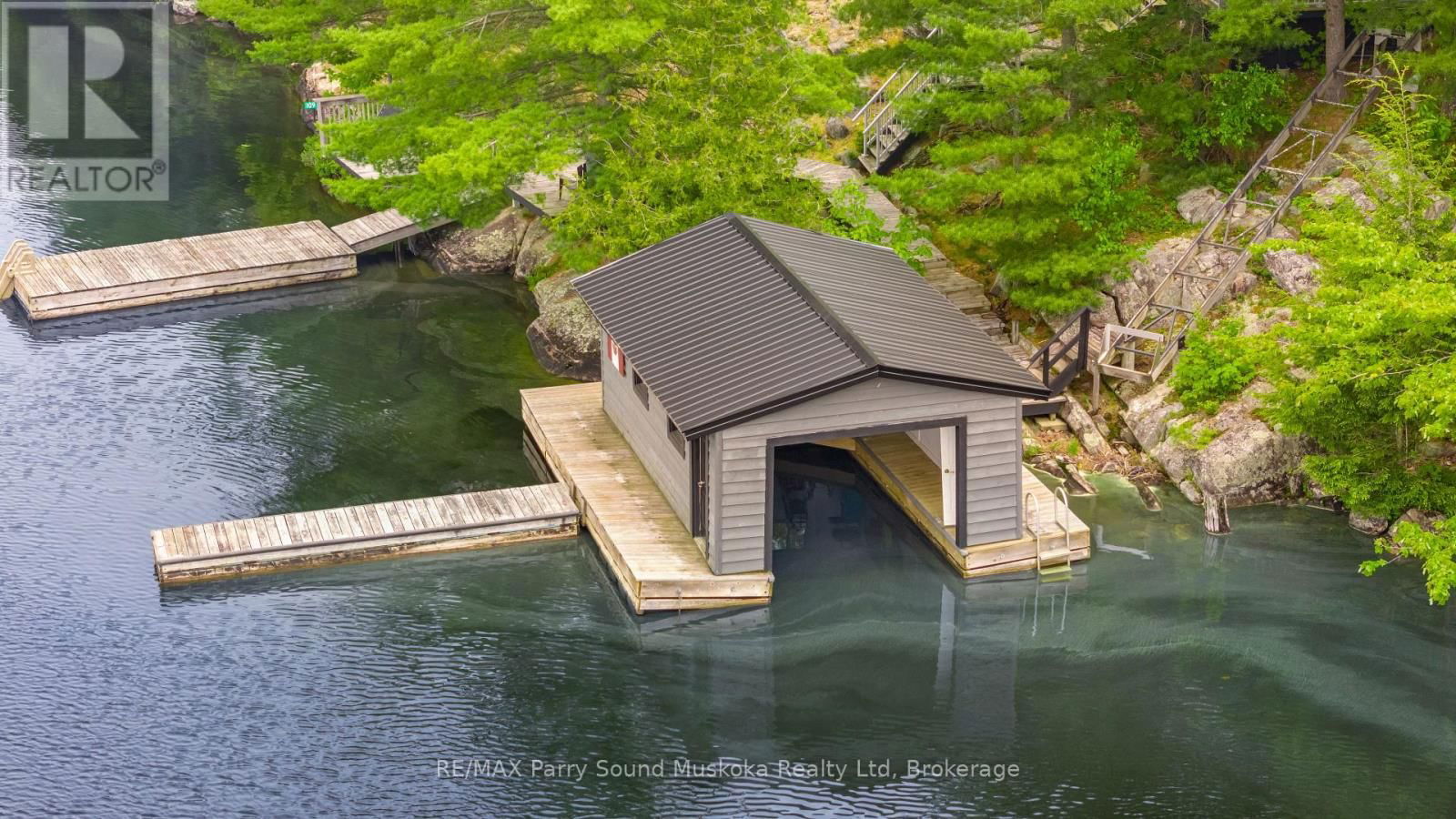 109 HEALEY LAKE Image 3