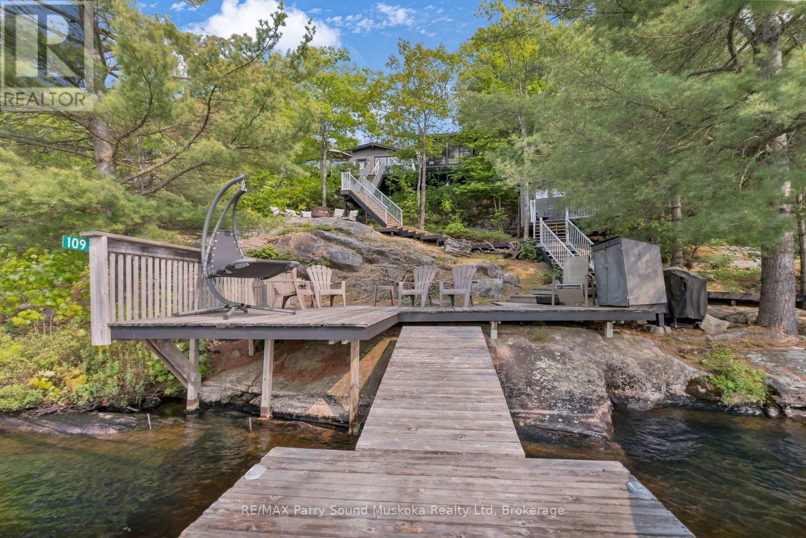 109 HEALEY LAKE Image 30