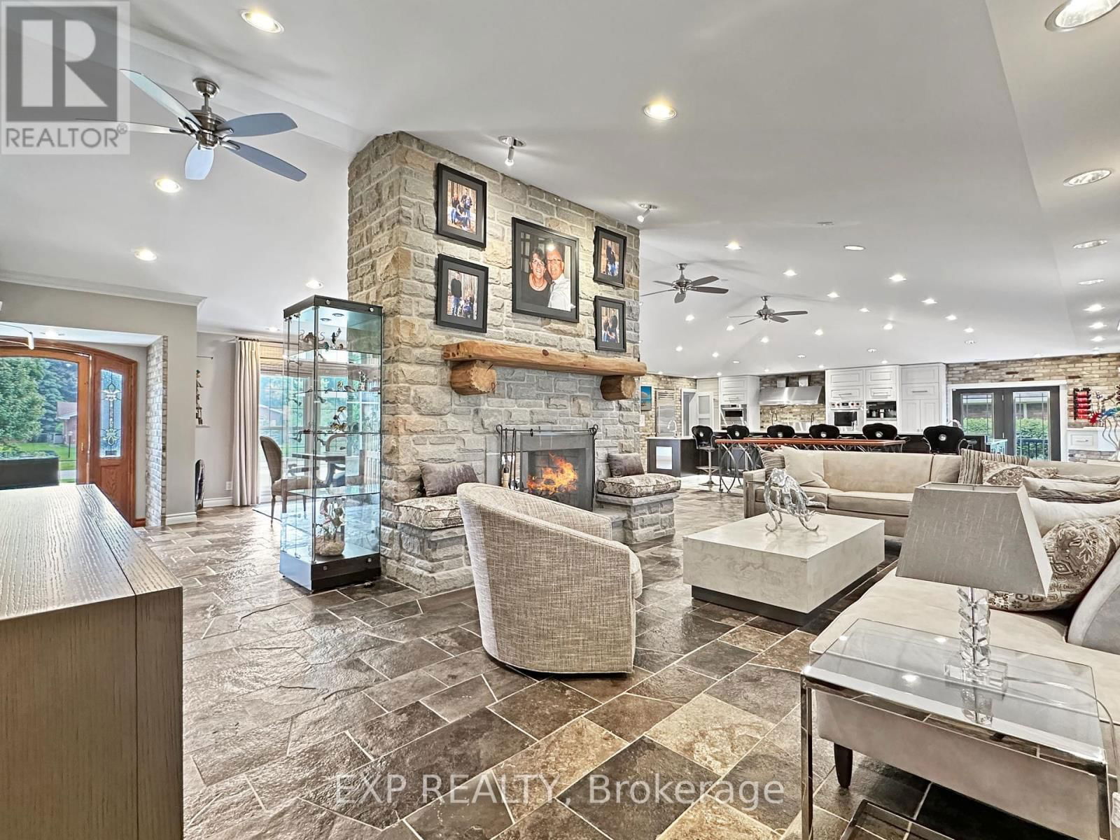 1511 GEARY AVENUE Image 14