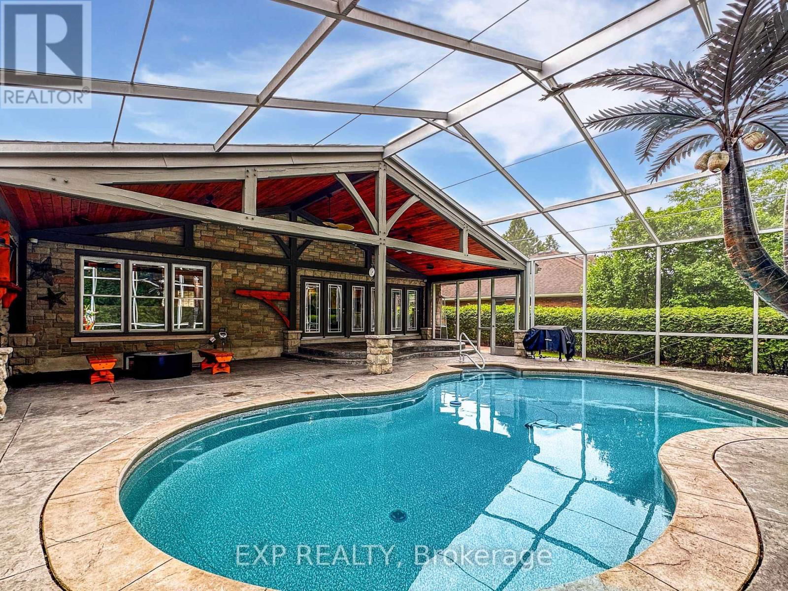1511 GEARY AVENUE Image 21