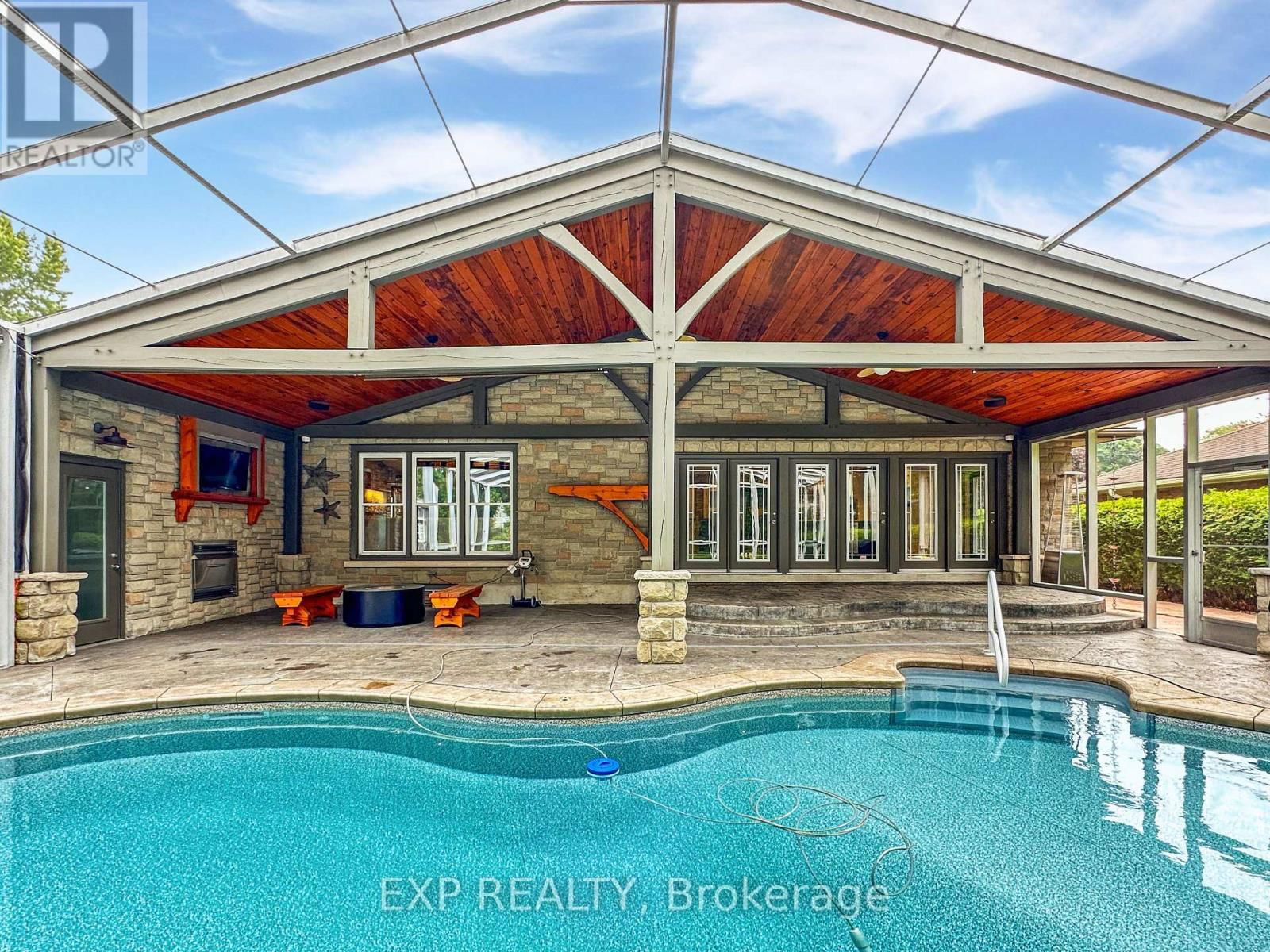 1511 GEARY AVENUE Image 24