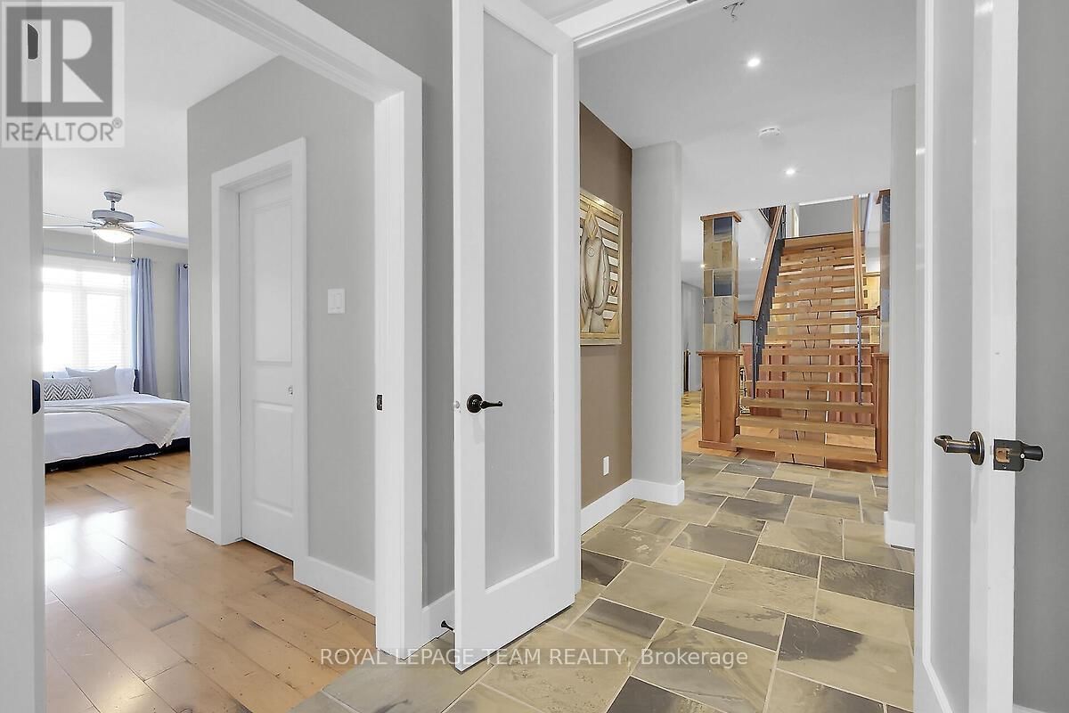 3886 ARMITAGE AVENUE Image 30