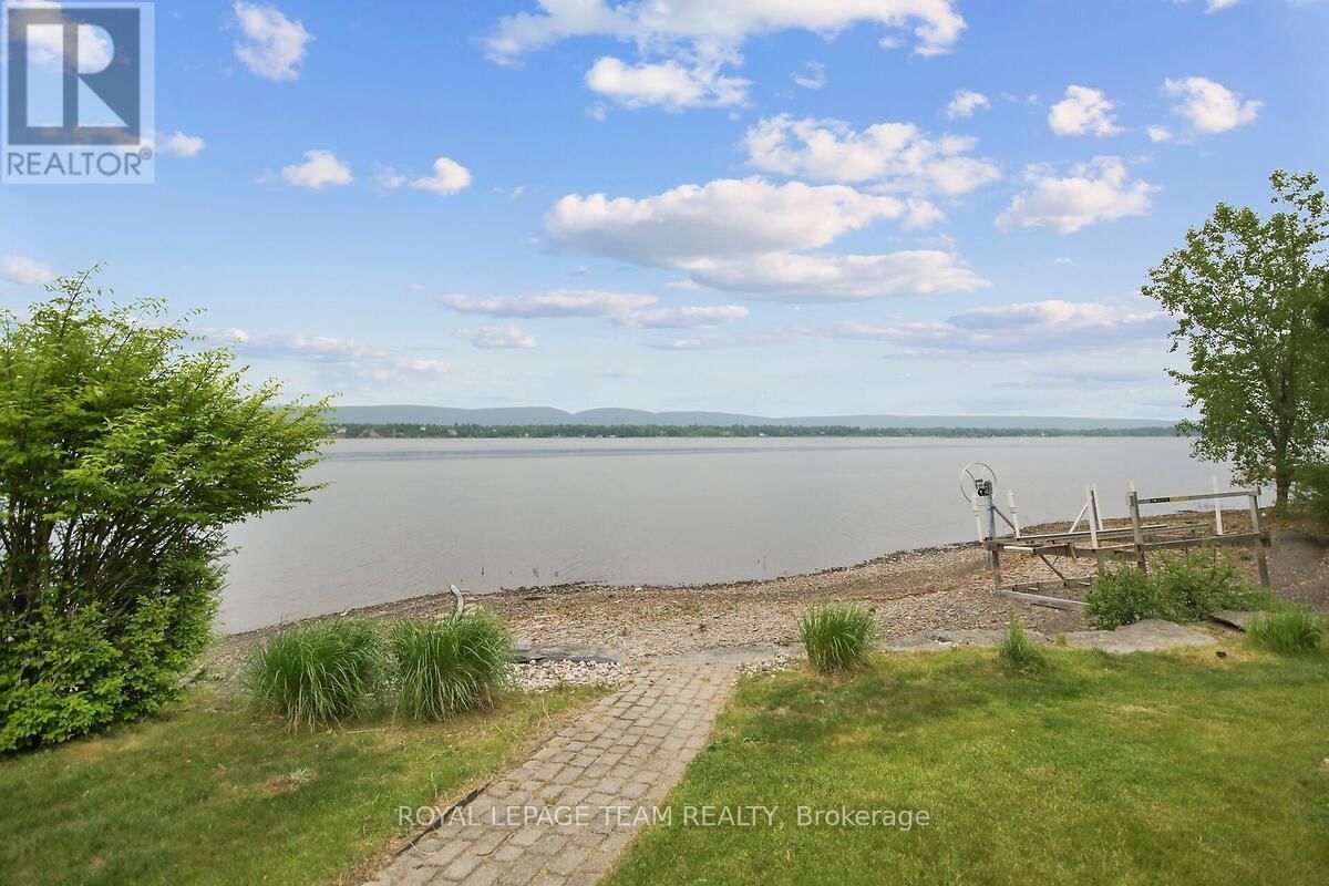 3886 ARMITAGE AVENUE Image 41