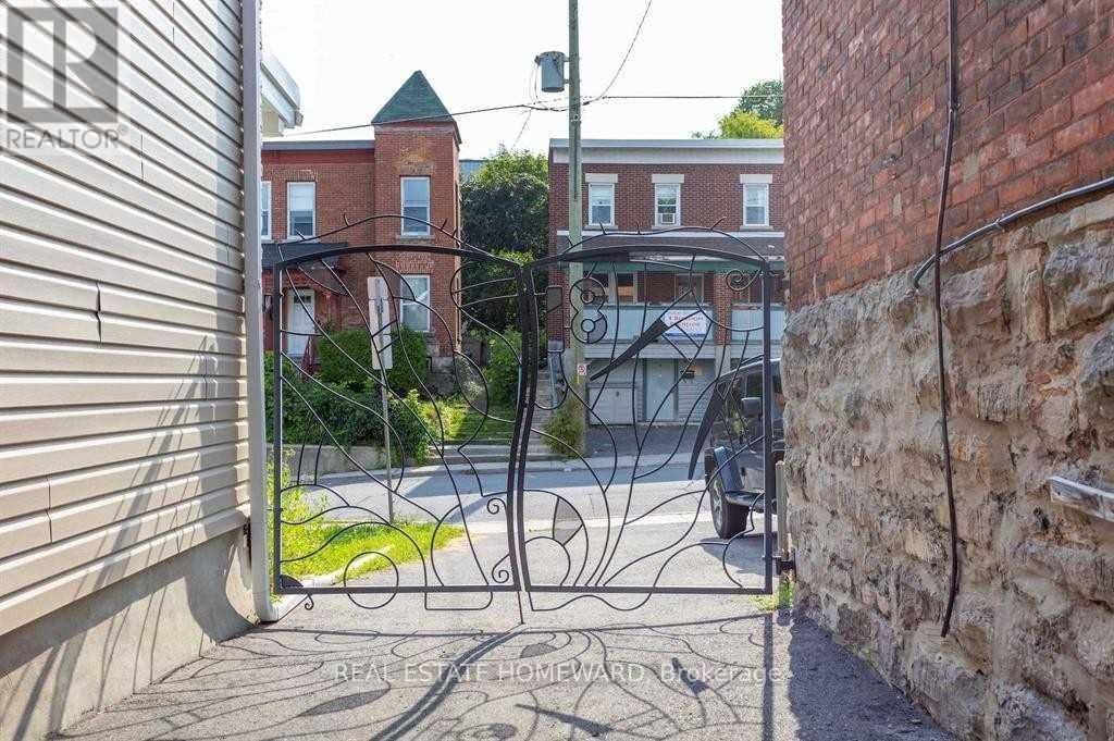 Lower - 81 SWEETLAND AVENUE Image 2