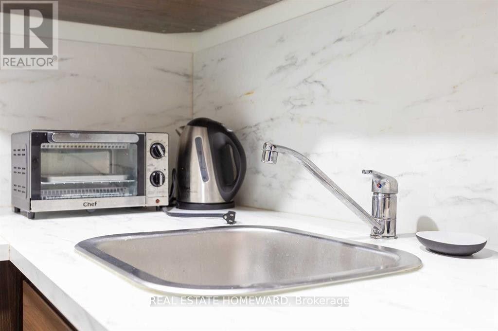 Lower - 81 SWEETLAND AVENUE Image 6