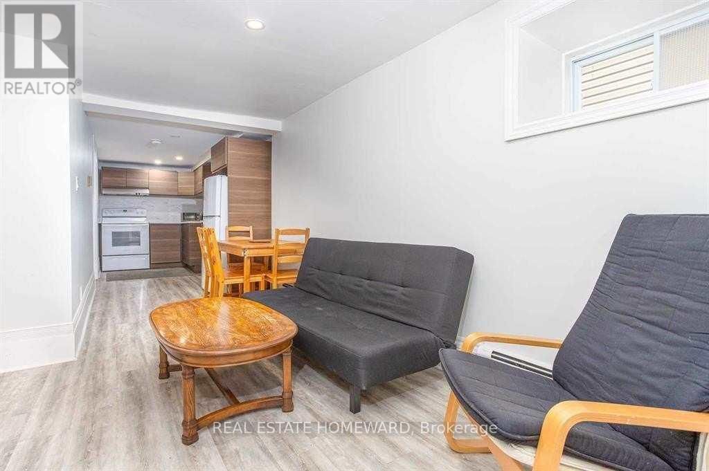 Lower - 81 SWEETLAND AVENUE Image 8