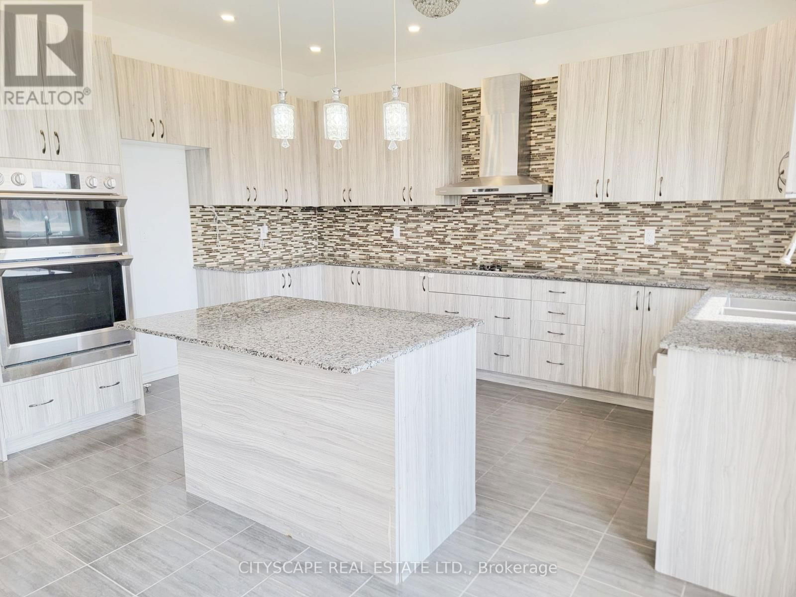 118 SEELEY AVENUE Image 10
