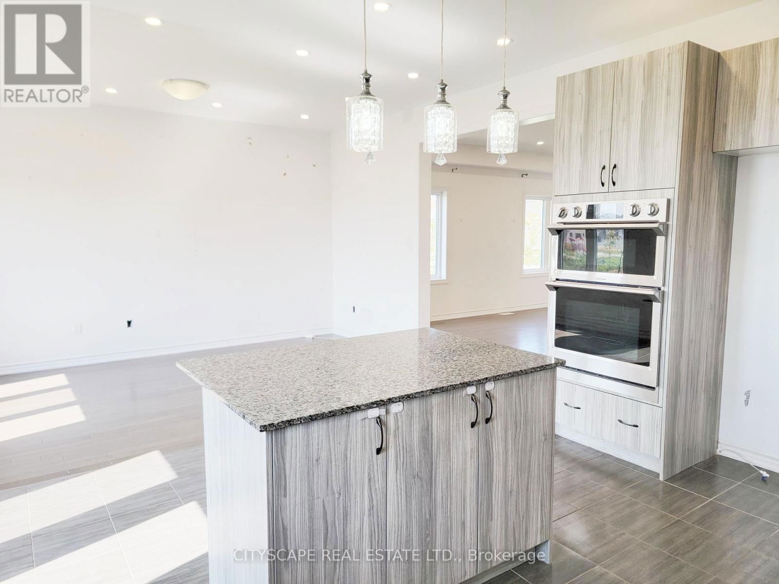 118 SEELEY AVENUE Image 14