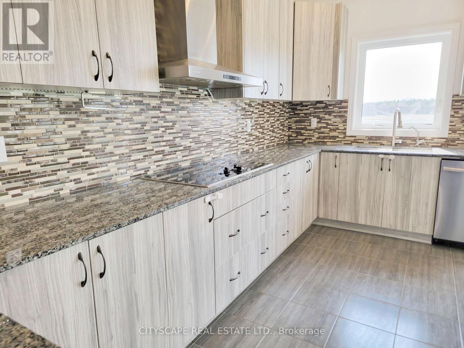 118 SEELEY AVENUE Image 17