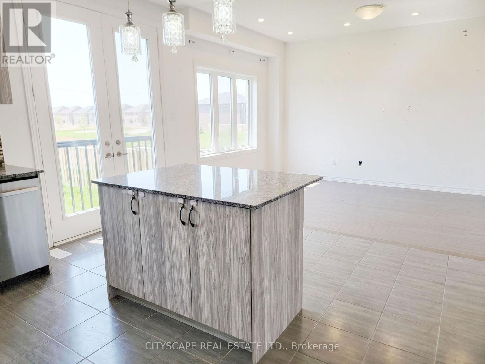 118 SEELEY AVENUE Image 20