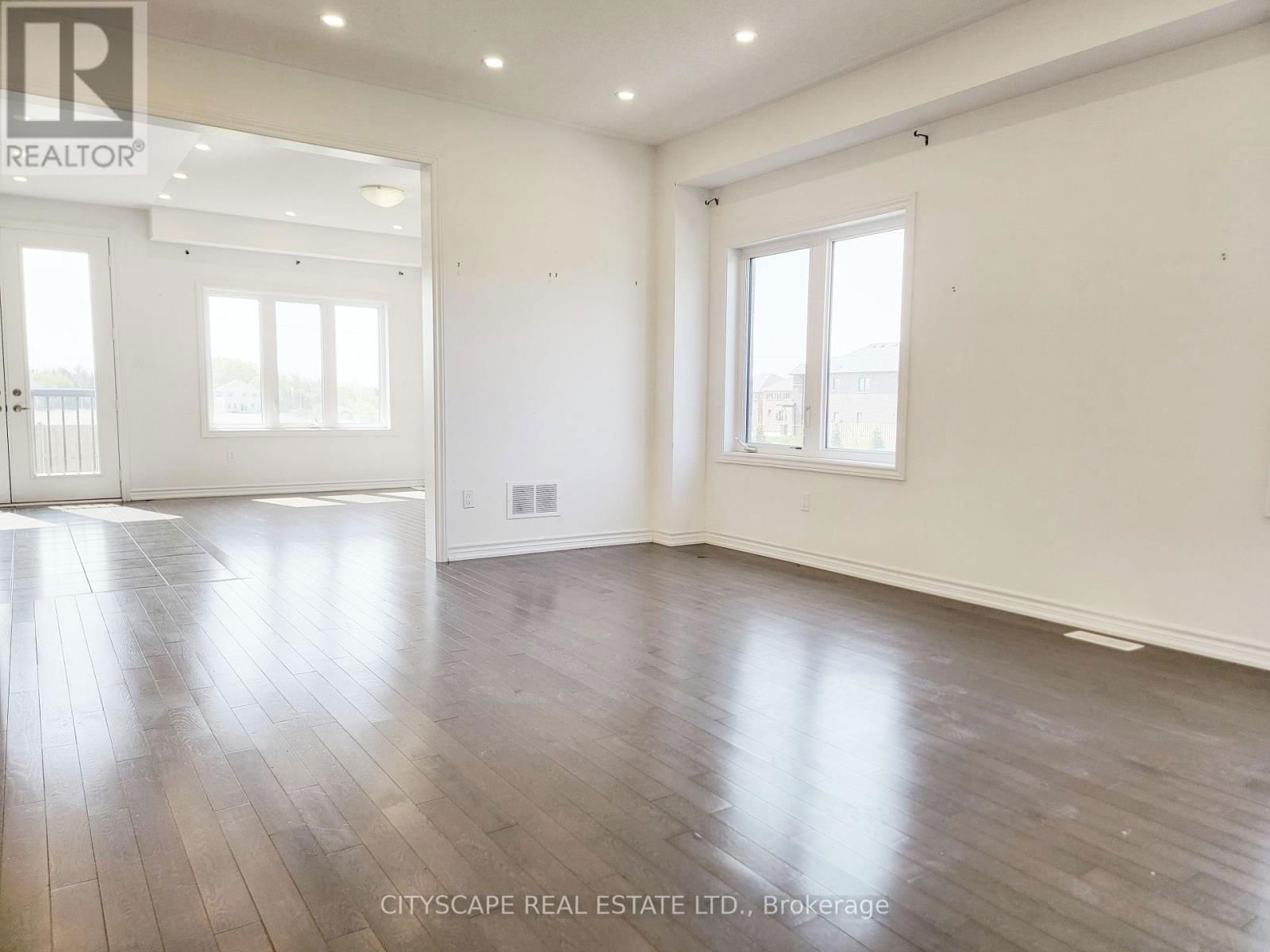 118 SEELEY AVENUE Image 22