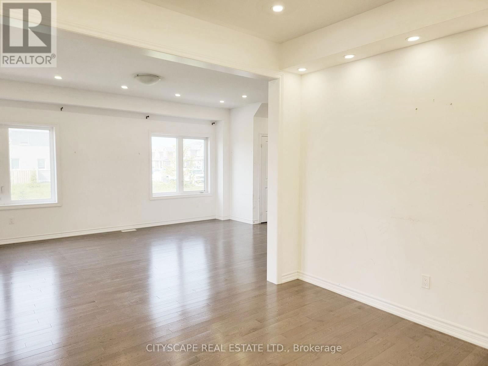 118 SEELEY AVENUE Image 25
