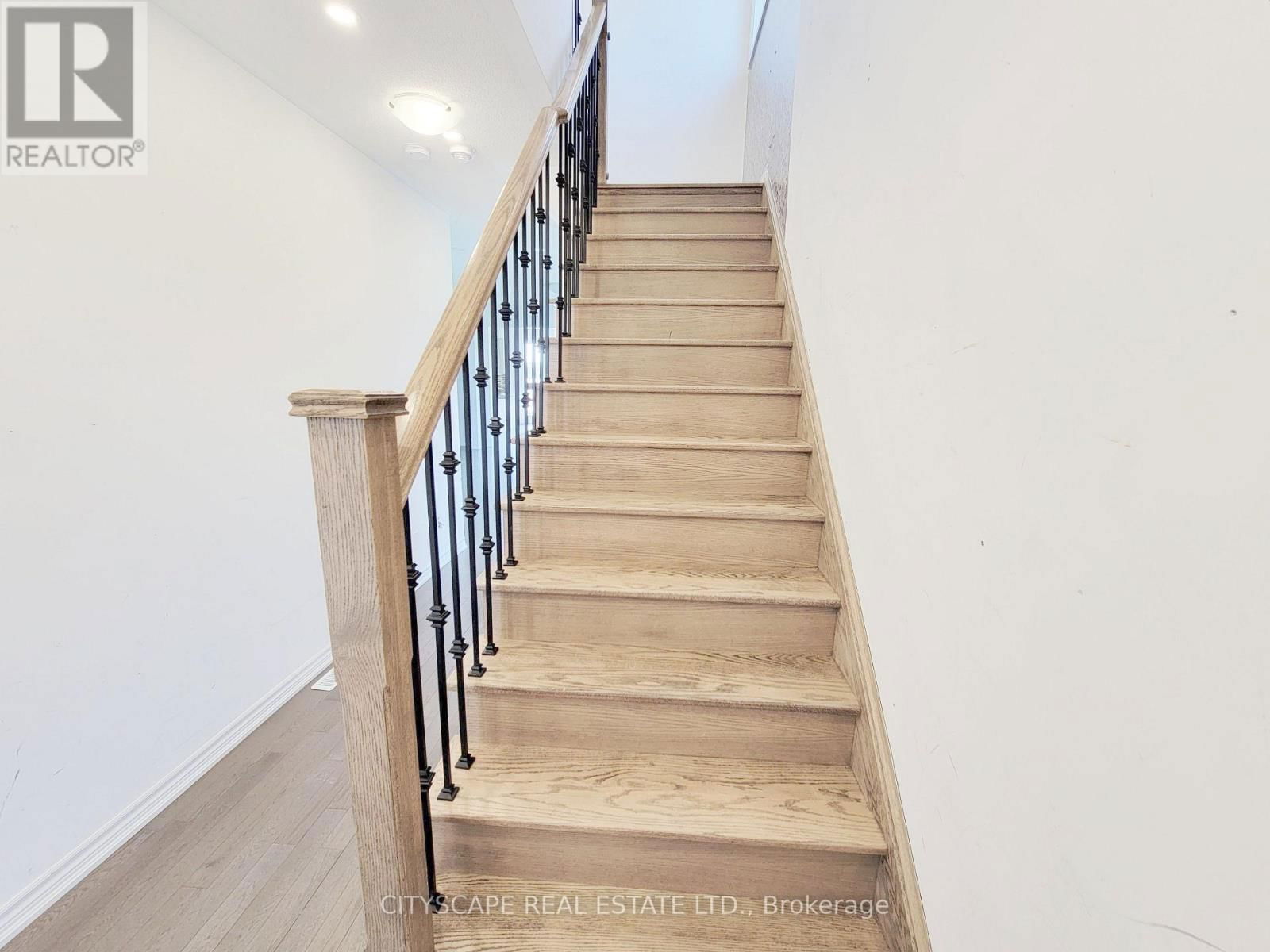 118 SEELEY AVENUE Image 28