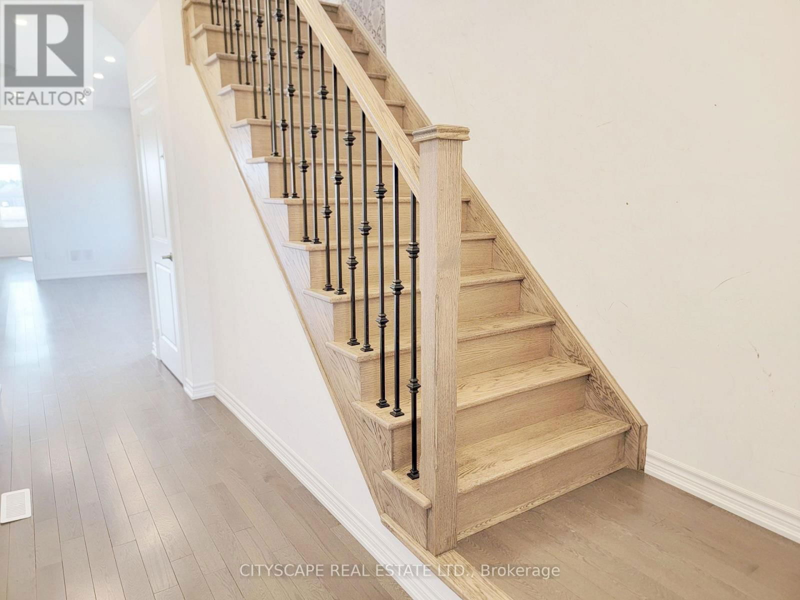 118 SEELEY AVENUE Image 29