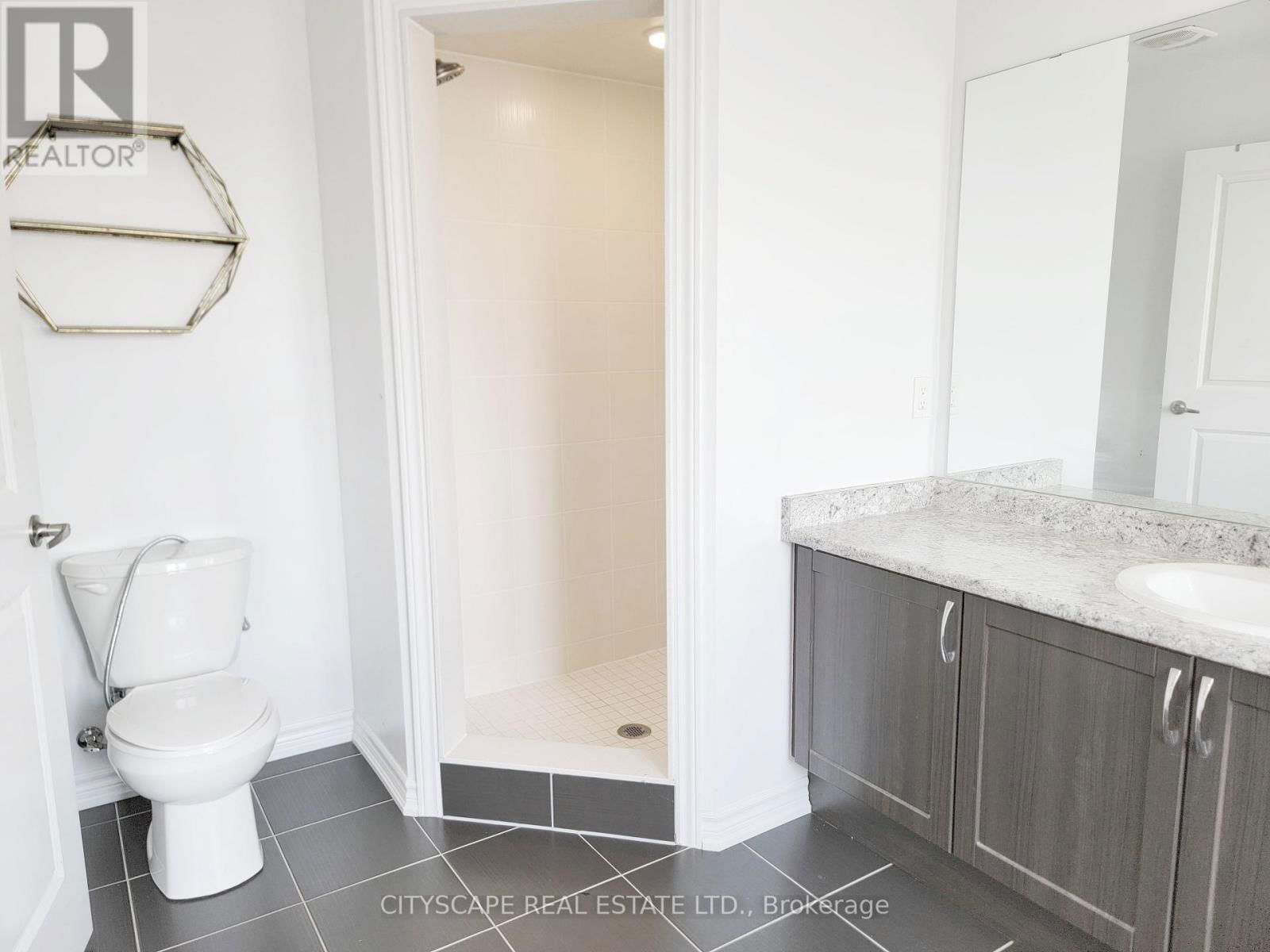 118 SEELEY AVENUE Image 33