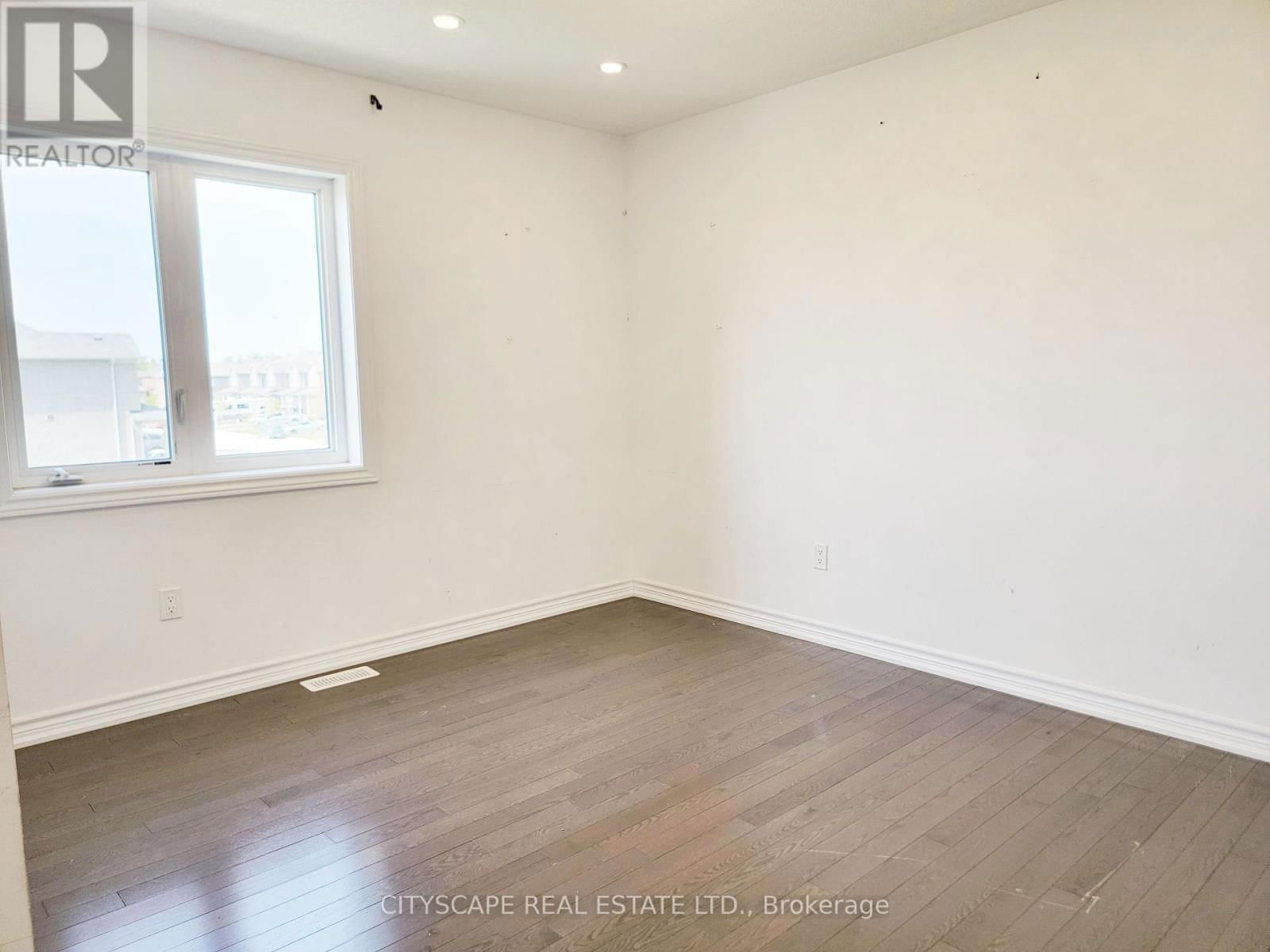 118 SEELEY AVENUE Image 36