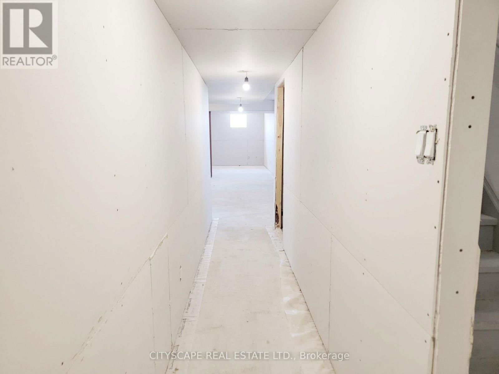 118 SEELEY AVENUE Image 48