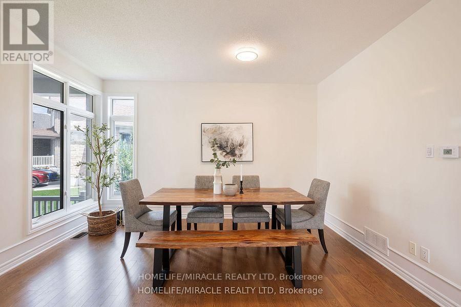 632 BRIDLEGLEN CRESCENT Image 11