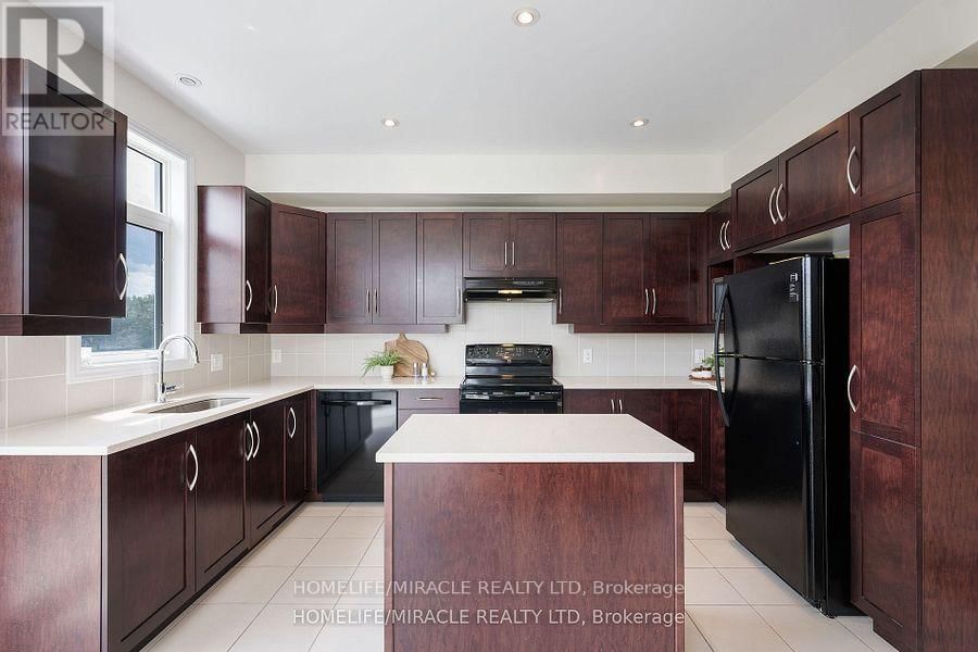 632 BRIDLEGLEN CRESCENT Image 20