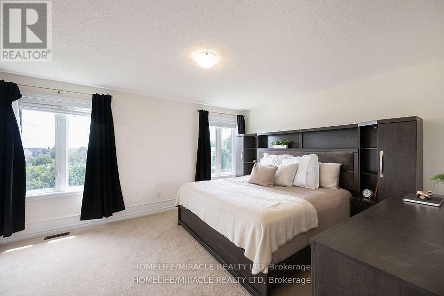 632 BRIDLEGLEN CRESCENT Image 32