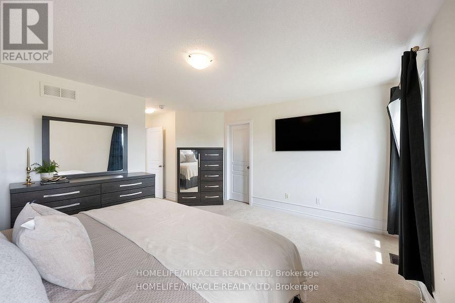 632 BRIDLEGLEN CRESCENT Image 34