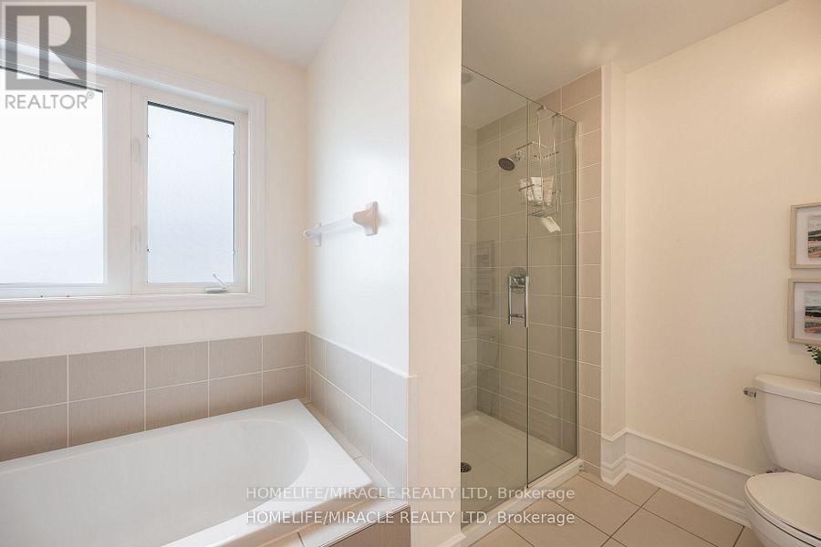 632 BRIDLEGLEN CRESCENT Image 37