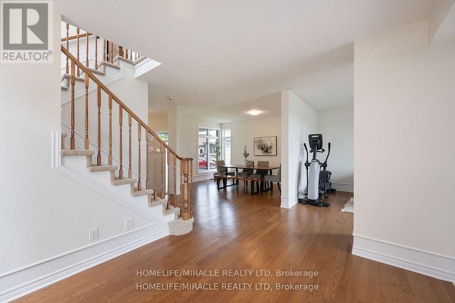 632 BRIDLEGLEN CRESCENT Image 6