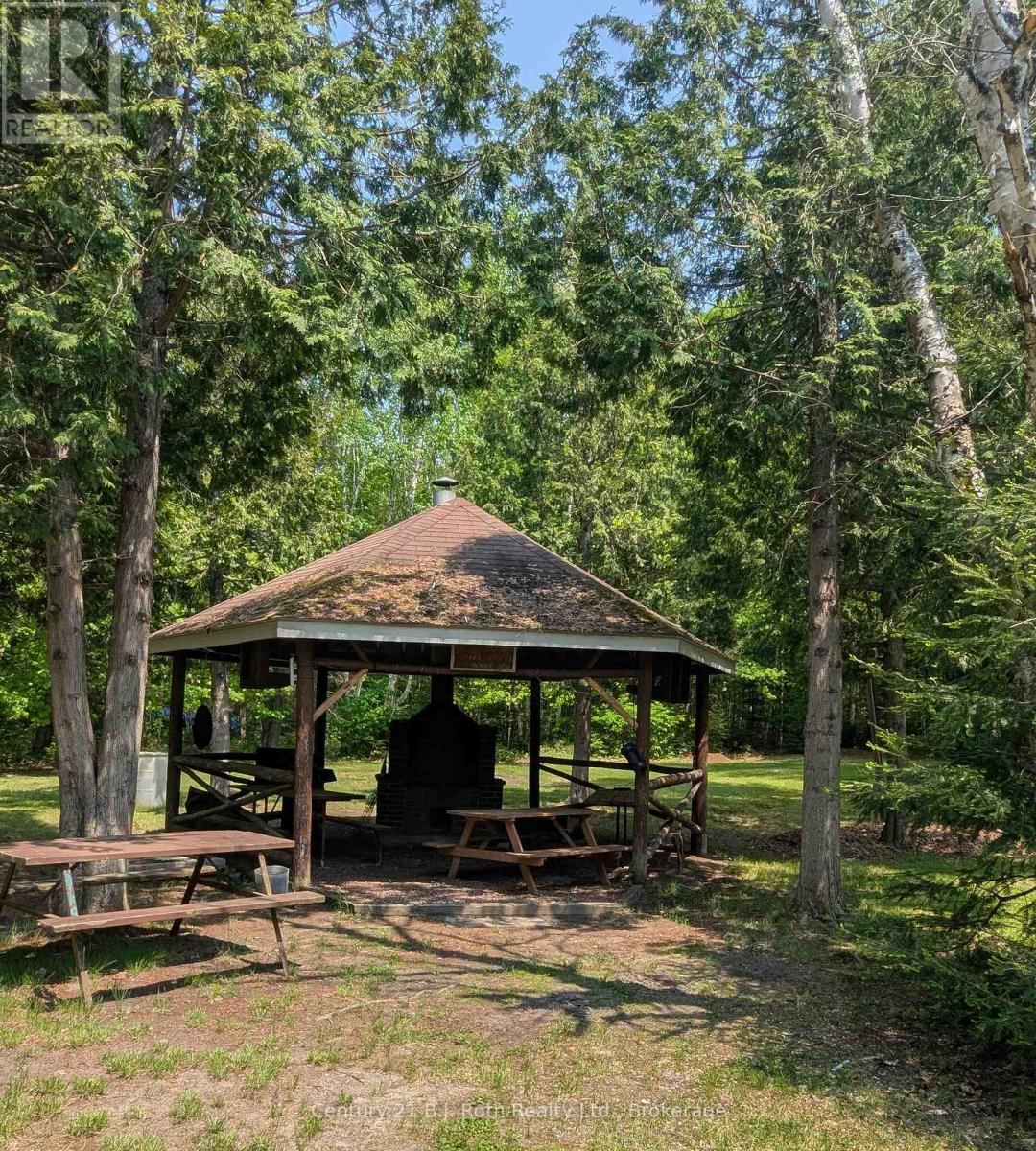 836 LAKE NIPISSING ROAD Image 21