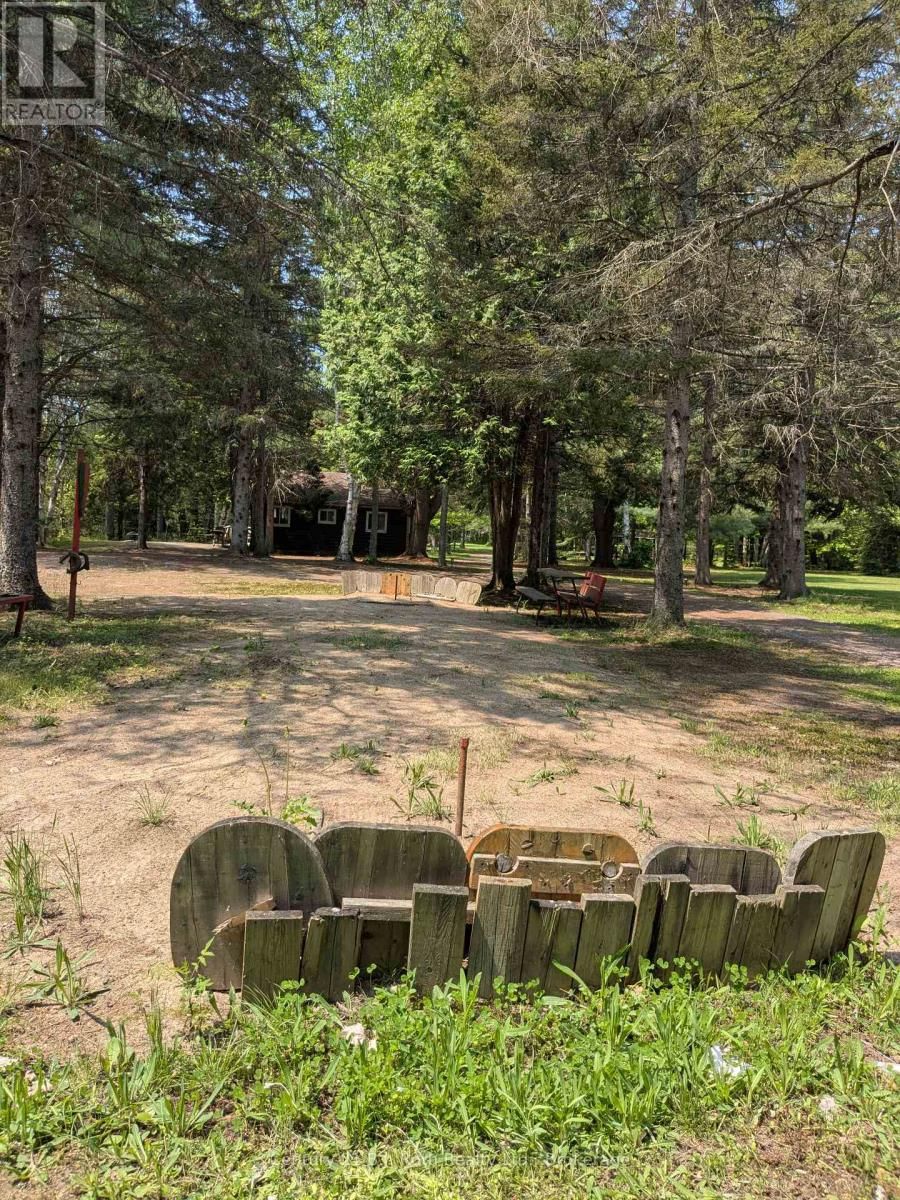 836 LAKE NIPISSING ROAD Image 23