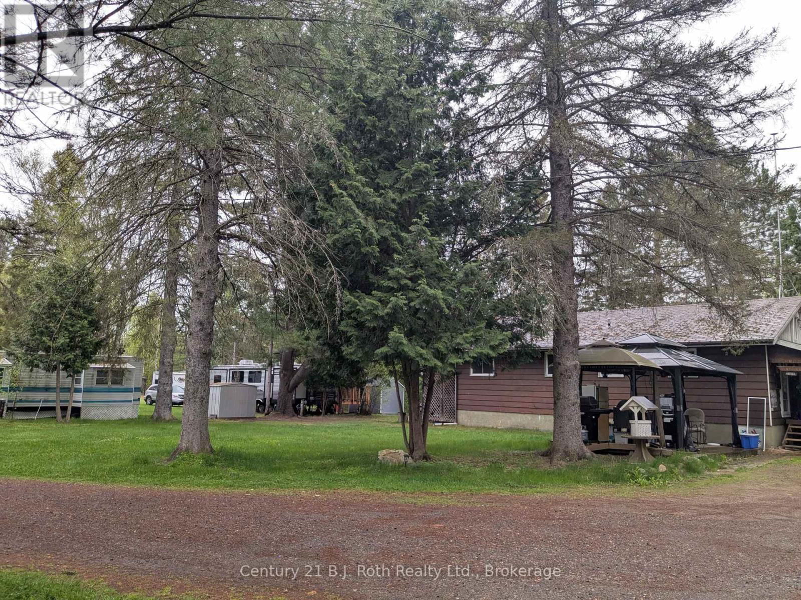 836 LAKE NIPISSING ROAD Image 28