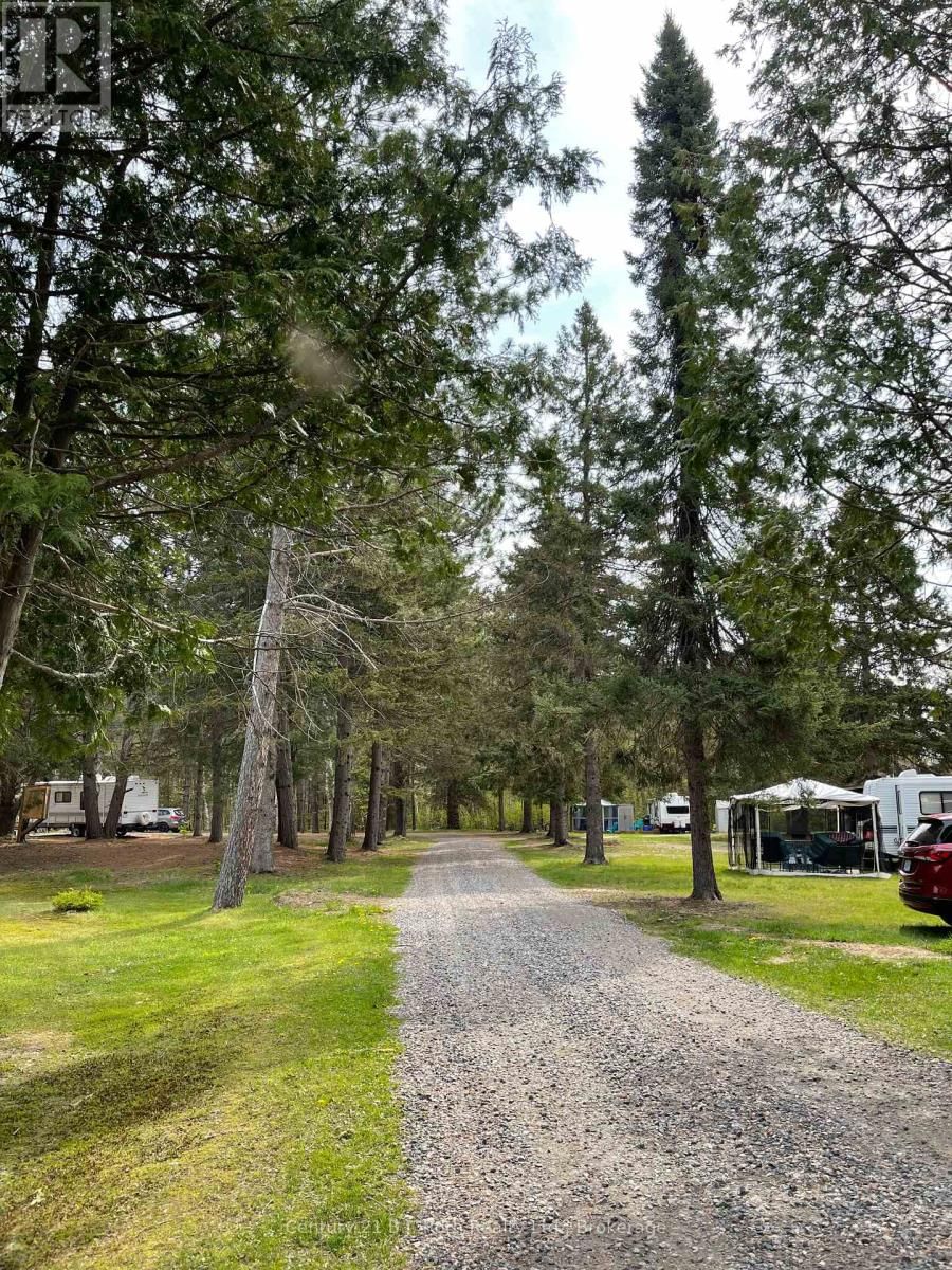 836 LAKE NIPISSING ROAD Image 45