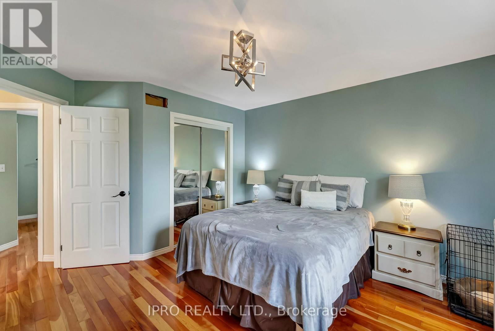 28 CELTIC DRIVE Image 22