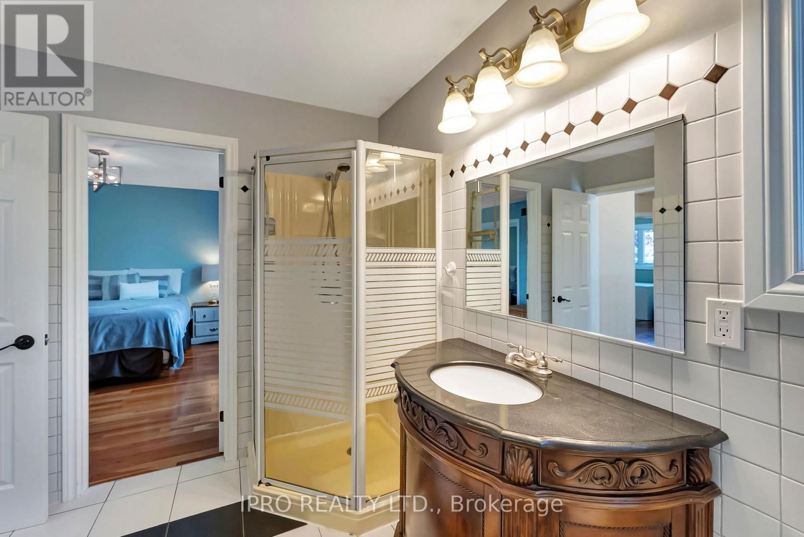 28 CELTIC DRIVE Image 24