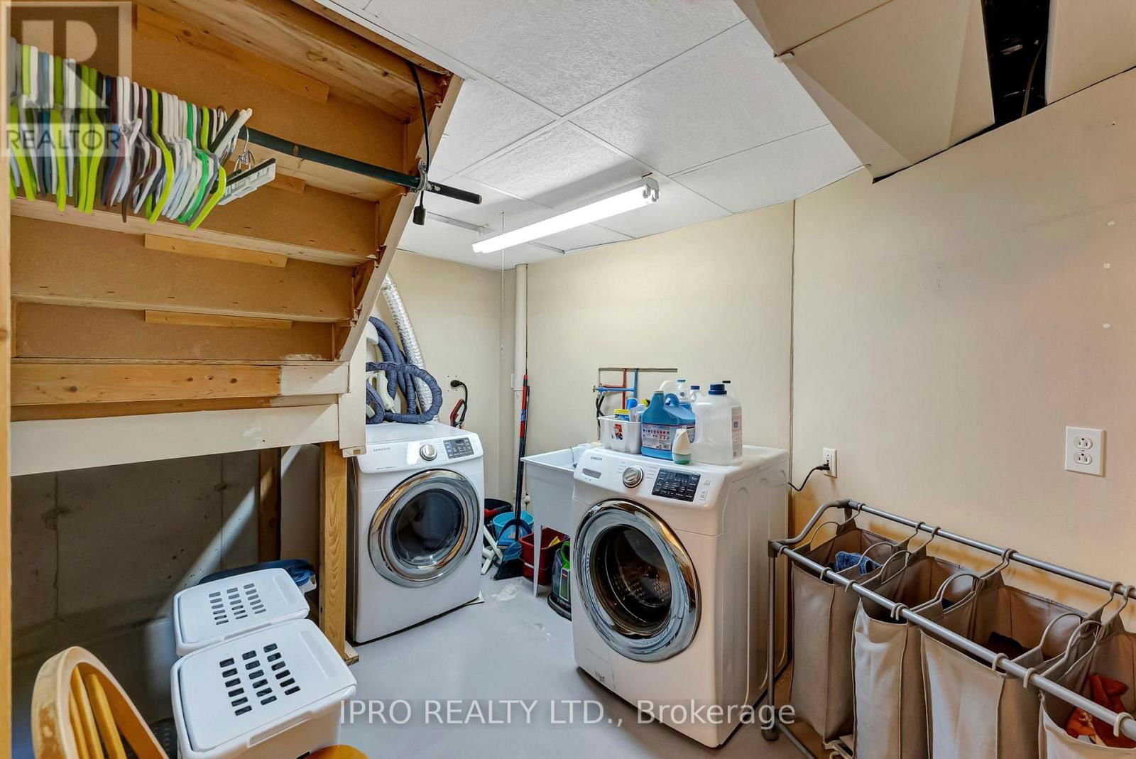 28 CELTIC DRIVE Image 33