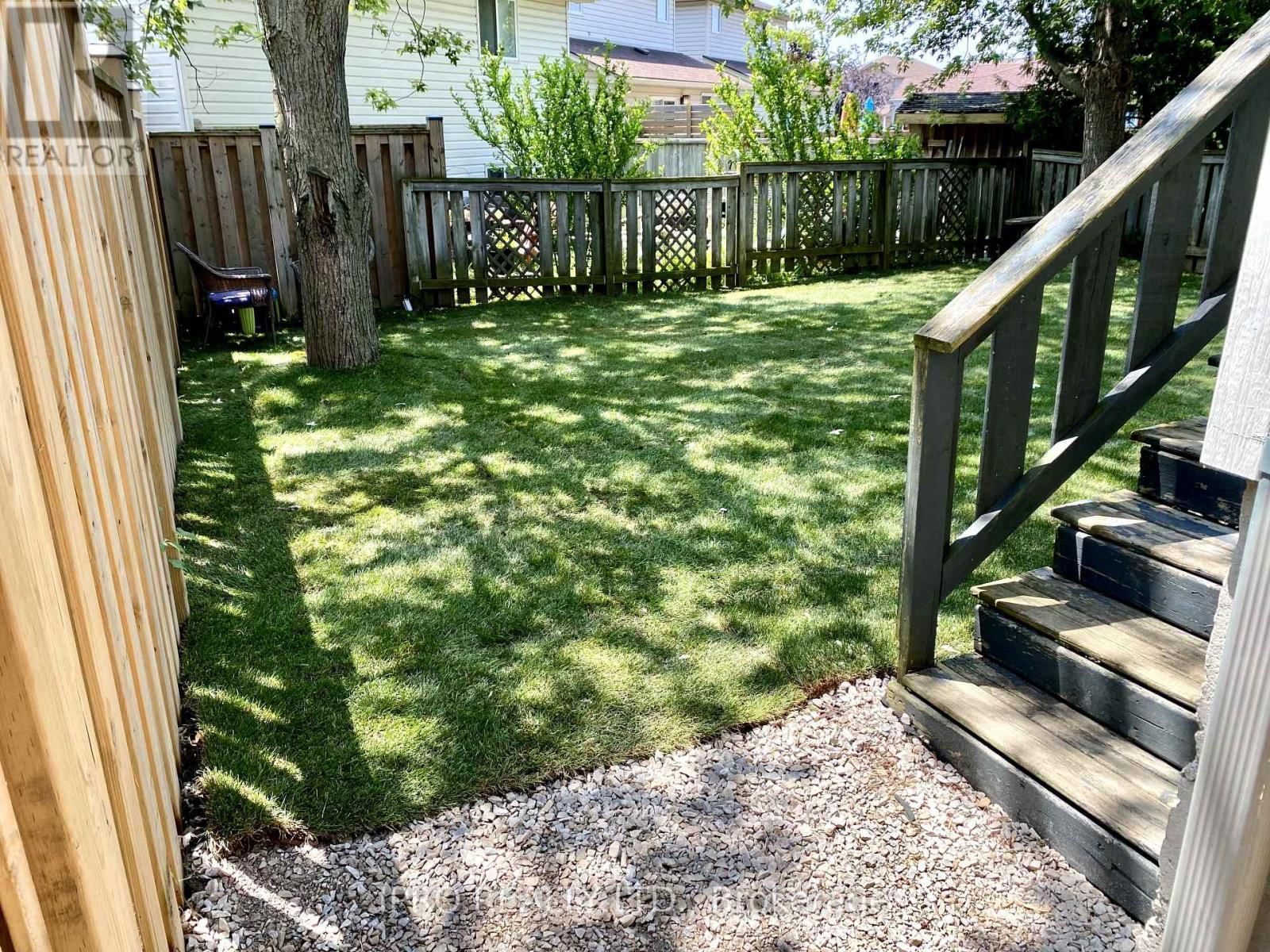 28 CELTIC DRIVE Image 35