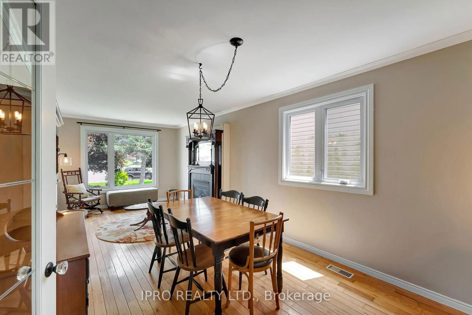 28 CELTIC DRIVE Image 8
