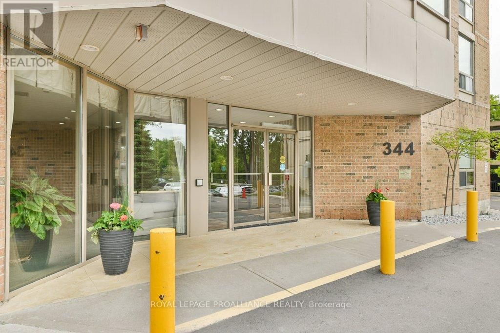 906 - 344 FRONT STREET Image 7