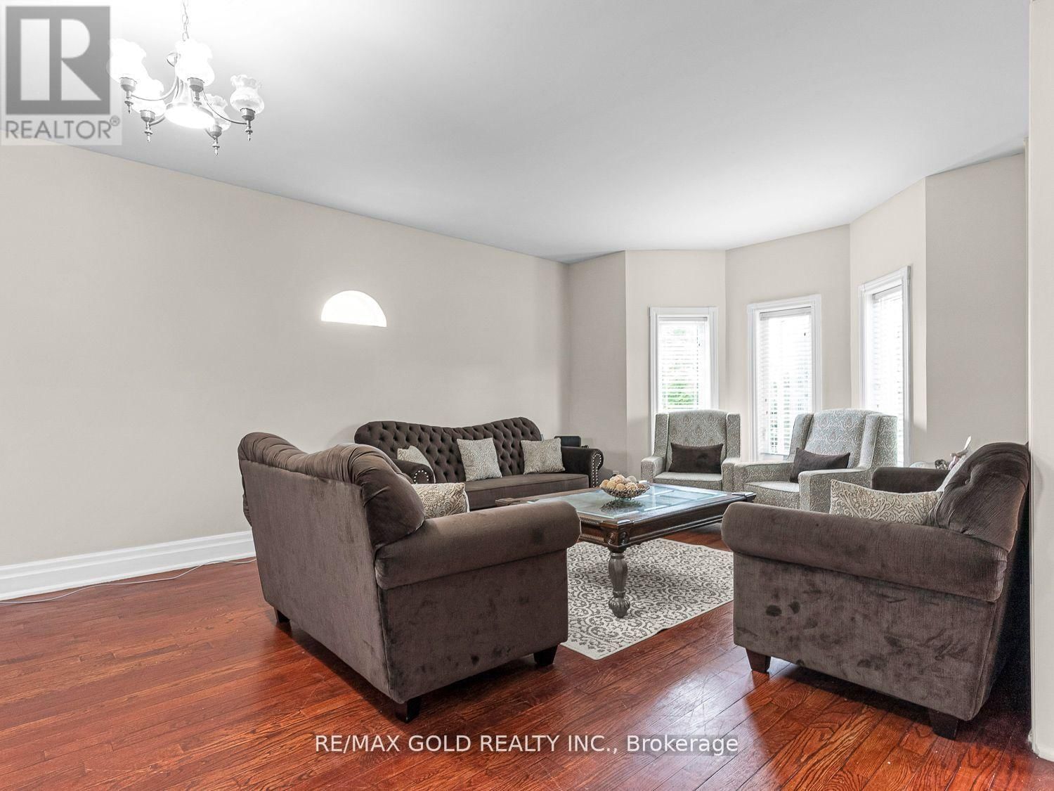 634159 HIGHWAY 10 Image 12