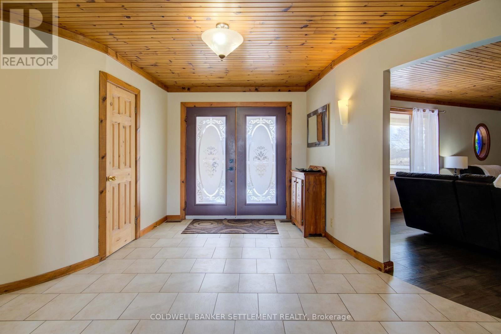 111 FERRIER ROAD EAST Image 13