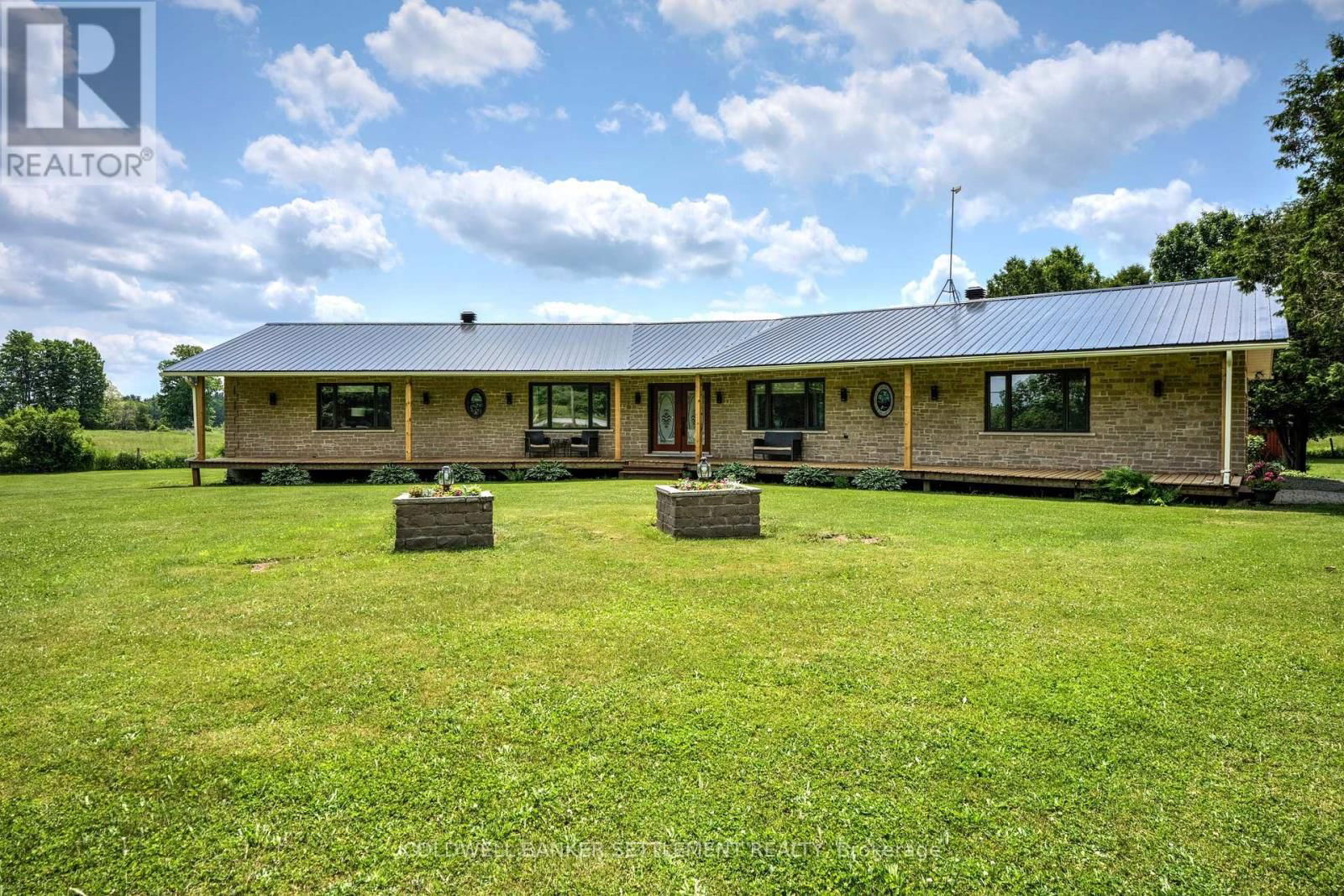 111 FERRIER ROAD EAST Image 2