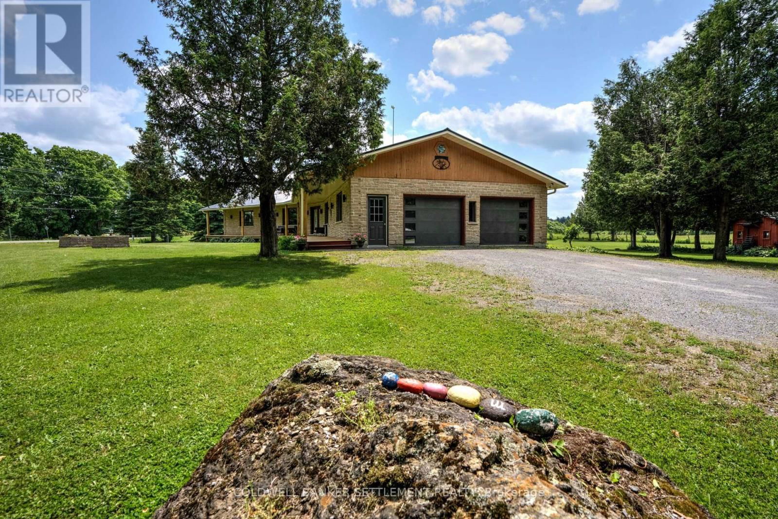 111 FERRIER ROAD EAST Image 33