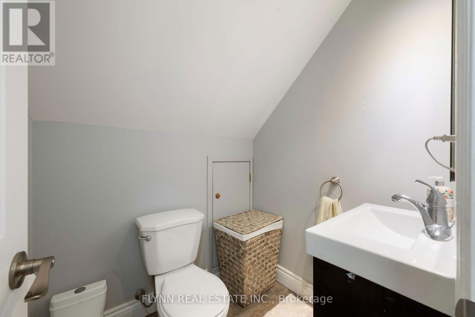 116 ELMVIEW STREET WEST Image 14