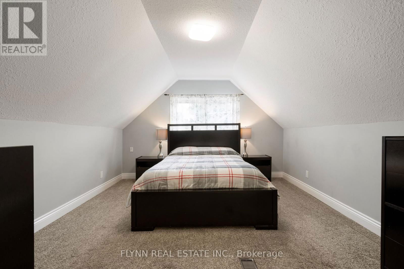 116 ELMVIEW STREET WEST Image 15