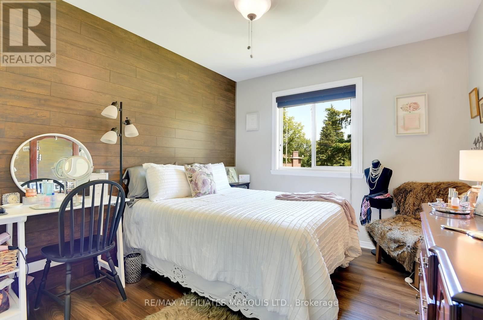 18148 HEADLINE ROAD Image 21