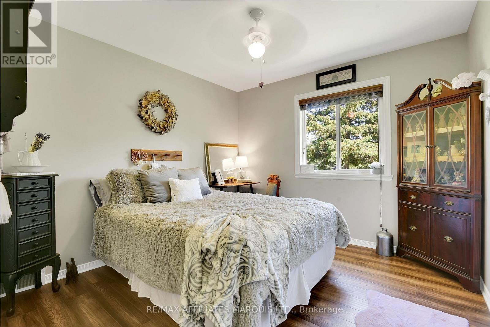 18148 HEADLINE ROAD Image 22