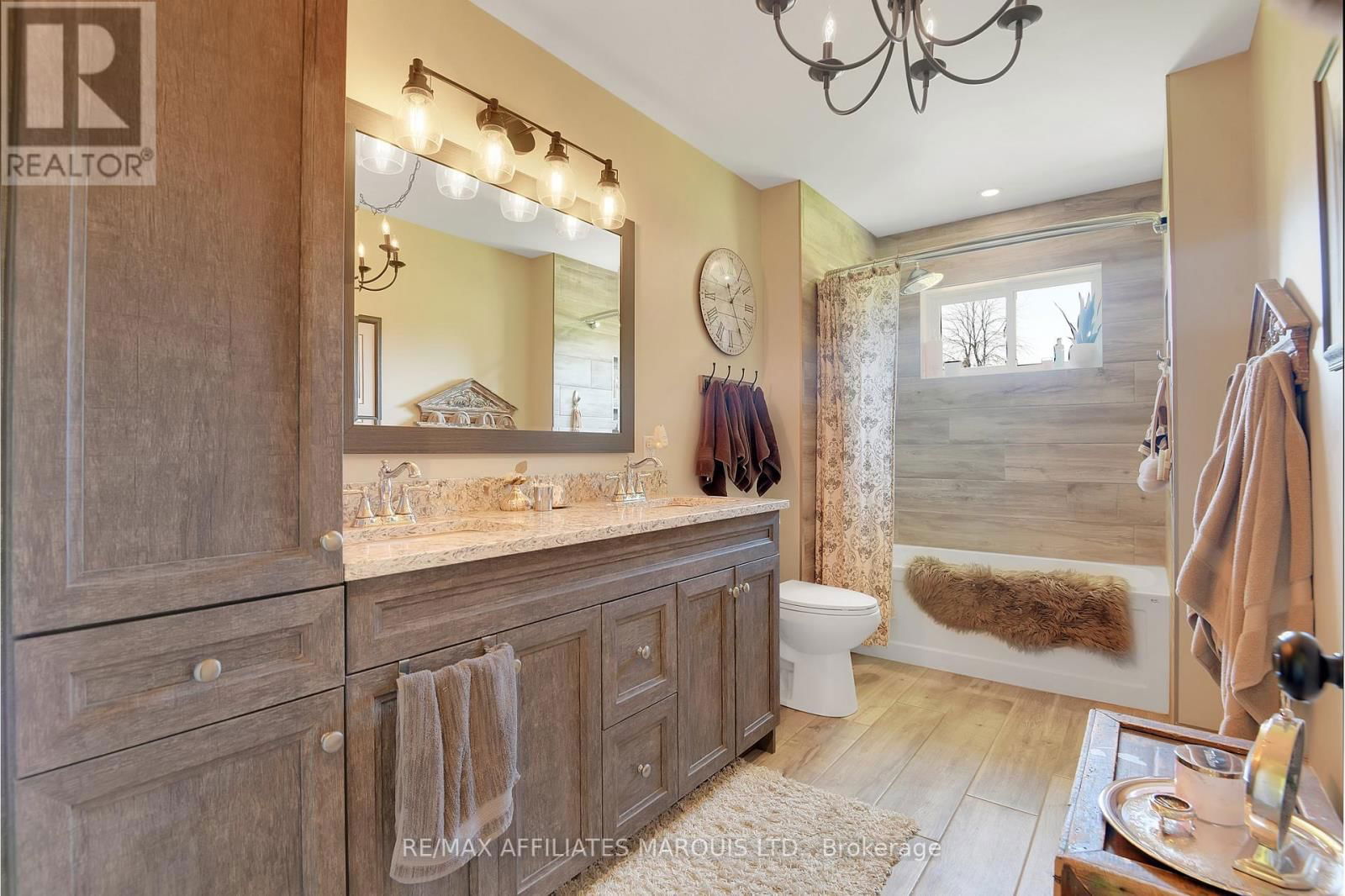 18148 HEADLINE ROAD Image 23