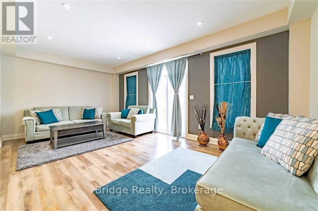 132 WEDGEWOOD DRIVE Image 12
